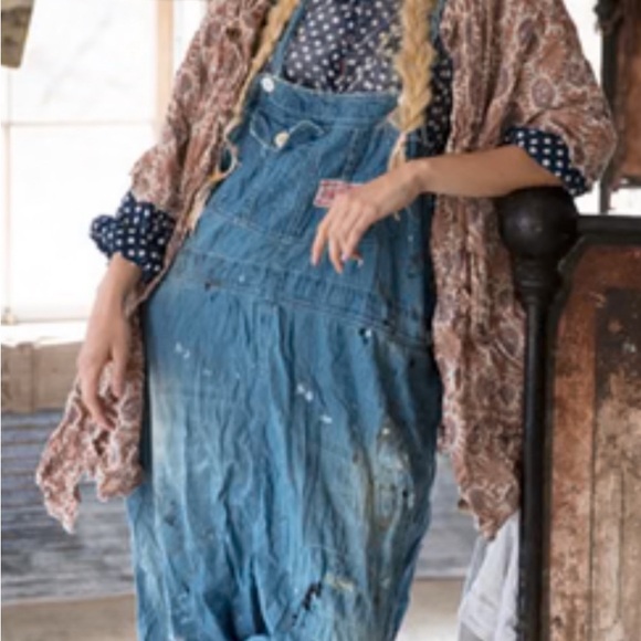 ISO MAGNOLIA PEARL♥️ In search of the pictured items🙏🏻 - Picture 12 of 16